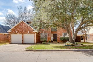 6937 Spring Valley Way, Fort Worth, TX 76132