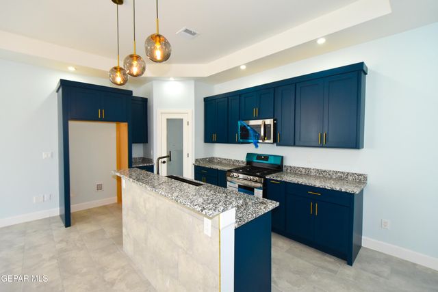 9905 Taj Mahal Street B, El Paso, TX 79924