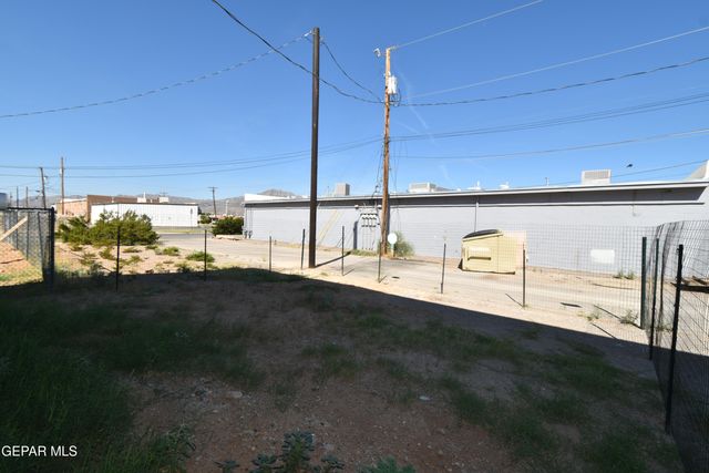9905 Taj Mahal Street B, El Paso, TX 79924