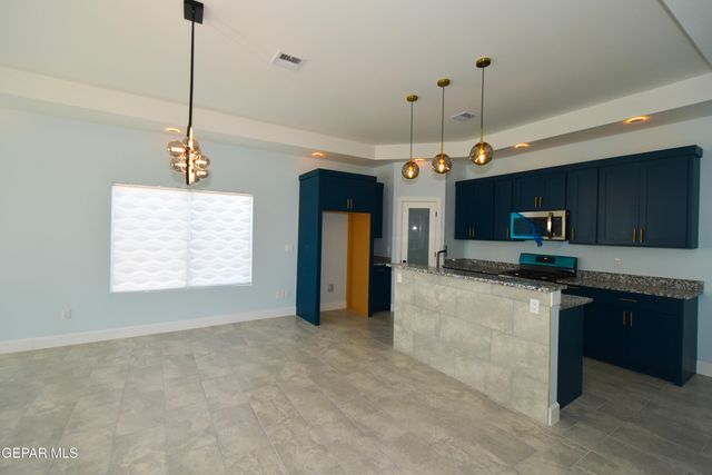 9905 Taj Mahal Street B, El Paso, TX 79924