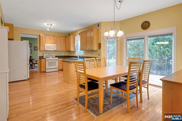 64 Walters Brook Drive, Bridgewater, NJ 08807