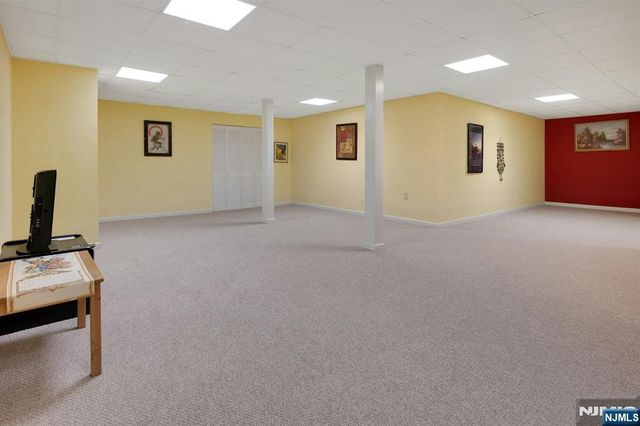 64 Walters Brook Drive, Bridgewater, NJ 08807
