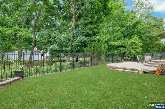 64 Walters Brook Drive, Bridgewater, NJ 08807