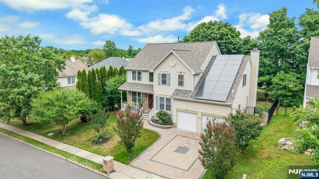 64 Walters Brook Drive, Bridgewater, NJ 08807