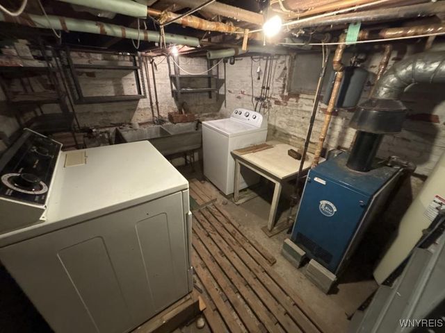 26 North Ermine Street, Dunkirk, NY 14048