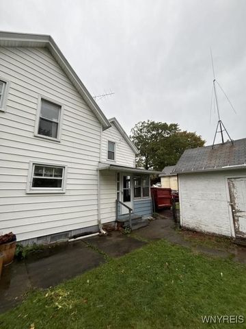 26 North Ermine Street, Dunkirk, NY 14048