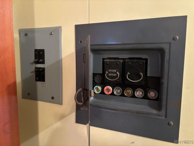 26 North Ermine Street, Dunkirk, NY 14048