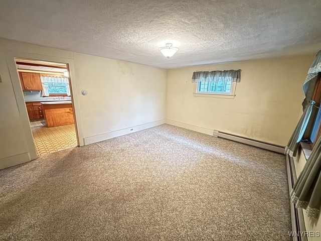 26 North Ermine Street, Dunkirk, NY 14048