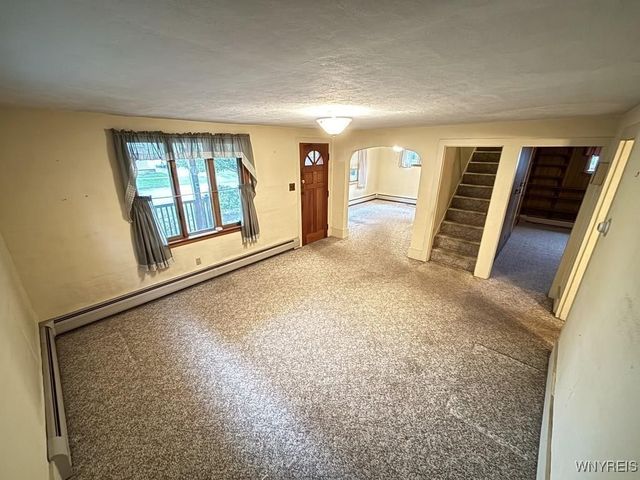 26 North Ermine Street, Dunkirk, NY 14048