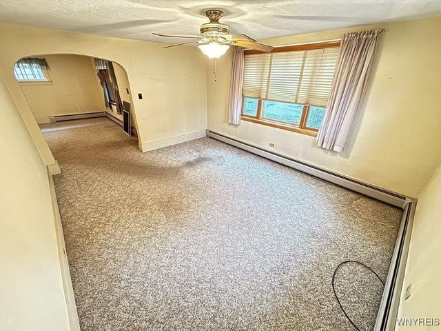 26 North Ermine Street, Dunkirk, NY 14048