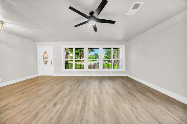 831 Glen Arbor Drive, Dallas, TX 75241