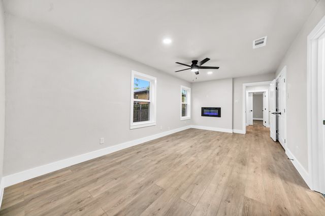 831 Glen Arbor Drive, Dallas, TX 75241