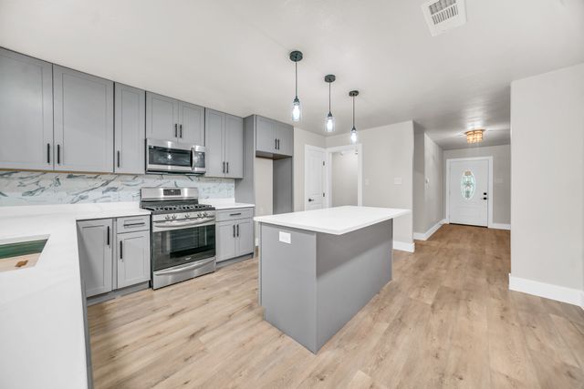 831 Glen Arbor Drive, Dallas, TX 75241