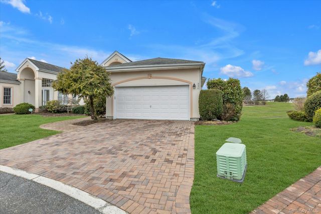 236 Altessa Boulevard, Melville, NY 11747