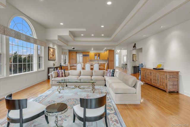 236 Altessa Boulevard, Melville, NY 11747