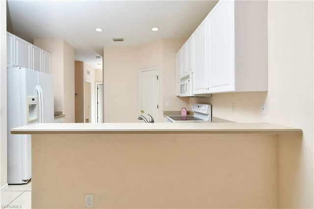 4808 Fairloop RUN, Lehigh Acres, FL 33973