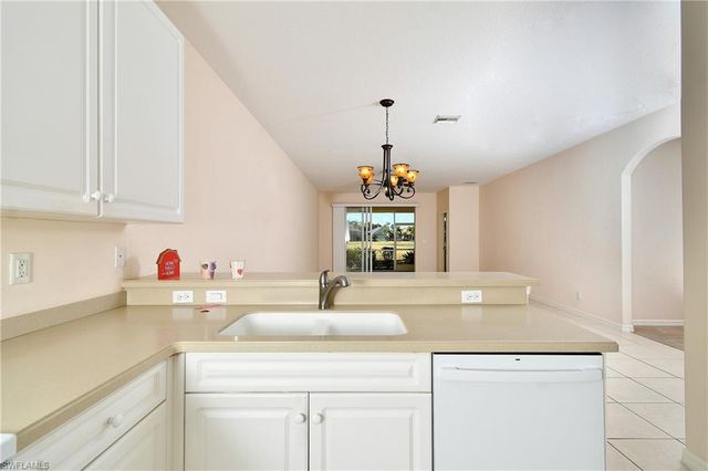 4808 Fairloop RUN, Lehigh Acres, FL 33973