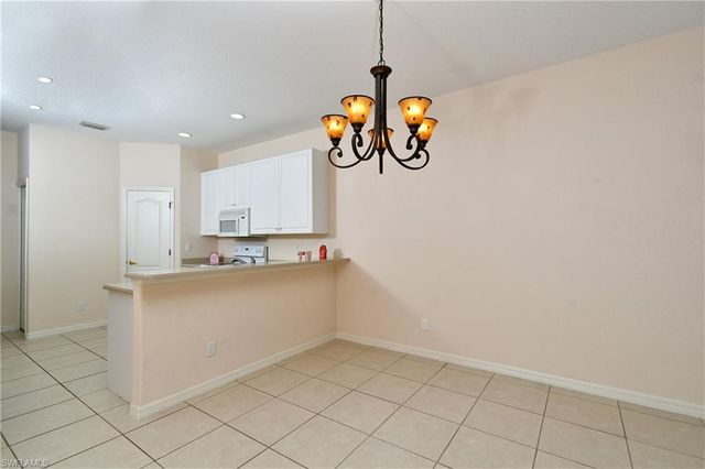 4808 Fairloop RUN, Lehigh Acres, FL 33973