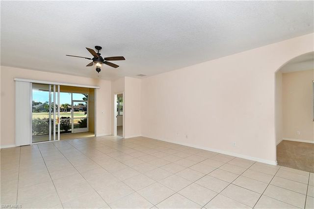 4808 Fairloop RUN, Lehigh Acres, FL 33973