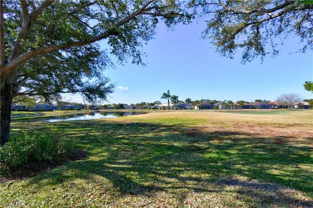 4808 Fairloop RUN, Lehigh Acres, FL 33973