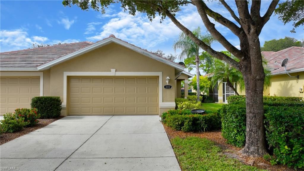 4808 Fairloop RUN, Lehigh Acres, FL 33973