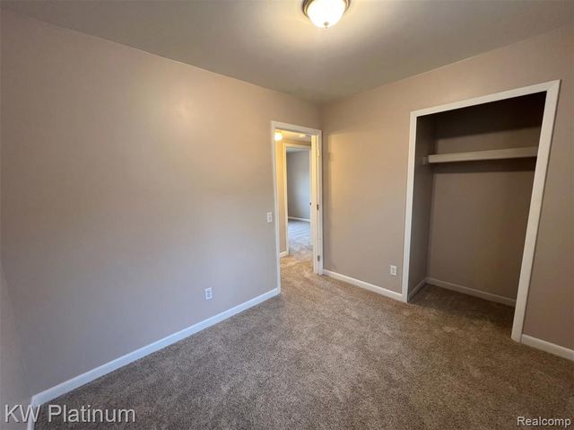 13310 Saint Andrews Avenue, Warren, MI 48089