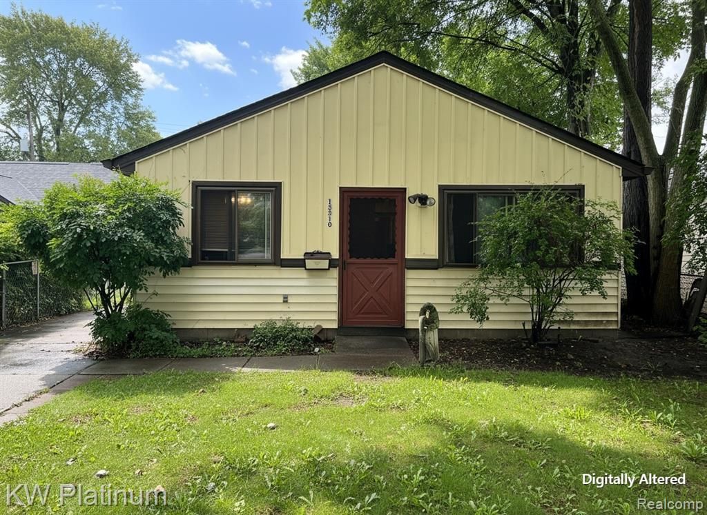 13310 Saint Andrews Avenue, Warren, MI 48089