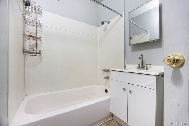 11012 REPUBLIC Avenue, Warren, MI 48089