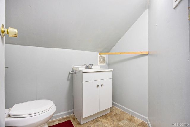 11012 REPUBLIC Avenue, Warren, MI 48089