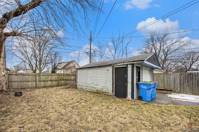 11012 REPUBLIC Avenue, Warren, MI 48089