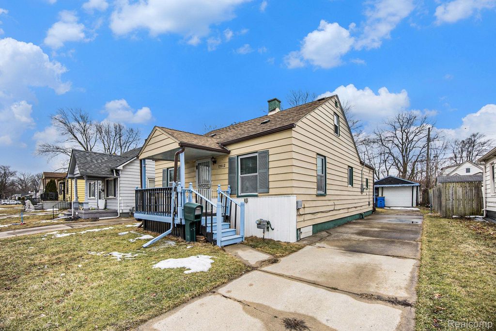 11012 REPUBLIC Avenue, Warren, MI 48089