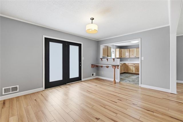 9112 E 58th Terrace, Raytown, MO 64133