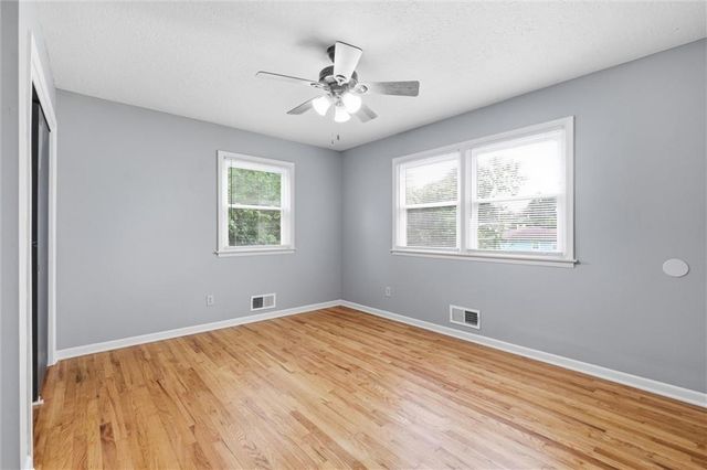 9112 E 58th Terrace, Raytown, MO 64133