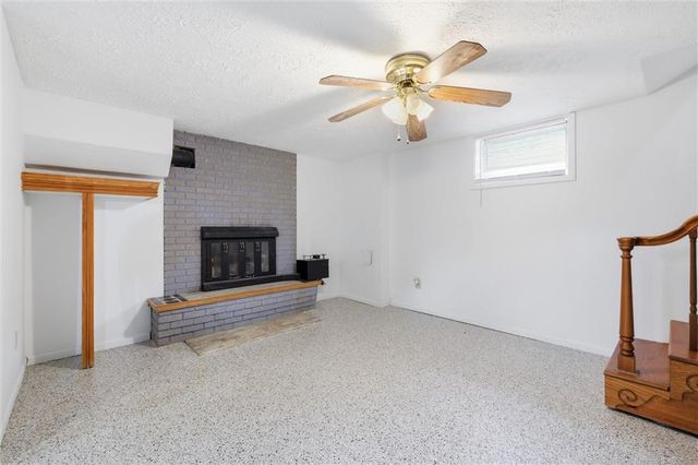 9112 E 58th Terrace, Raytown, MO 64133
