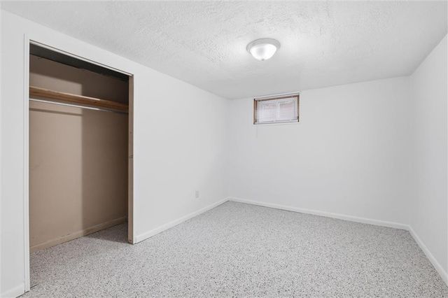 9112 E 58th Terrace, Raytown, MO 64133