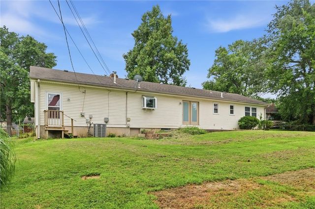 9112 E 58th Terrace, Raytown, MO 64133