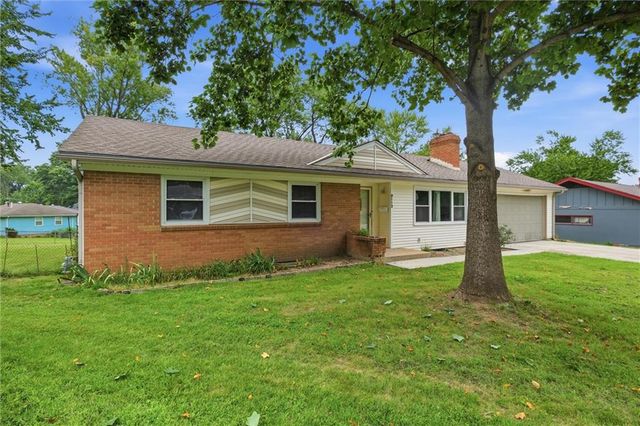 9112 E 58th Terrace, Raytown, MO 64133