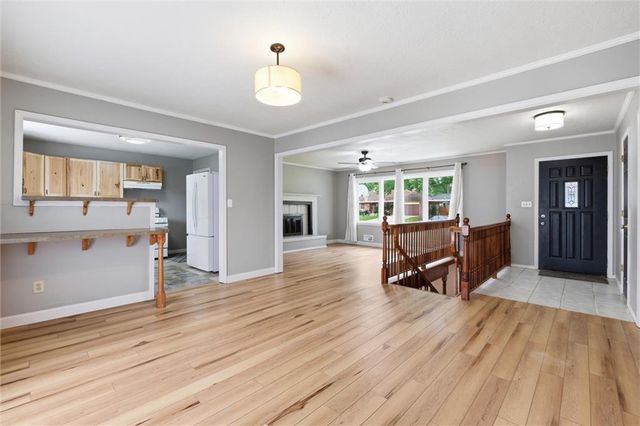9112 E 58th Terrace, Raytown, MO 64133