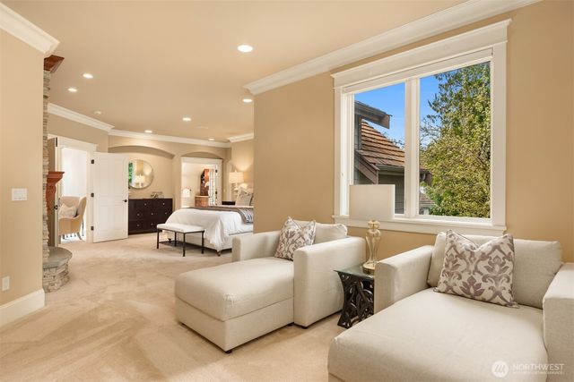 20424 NE 64th Place, Redmond, WA 98053