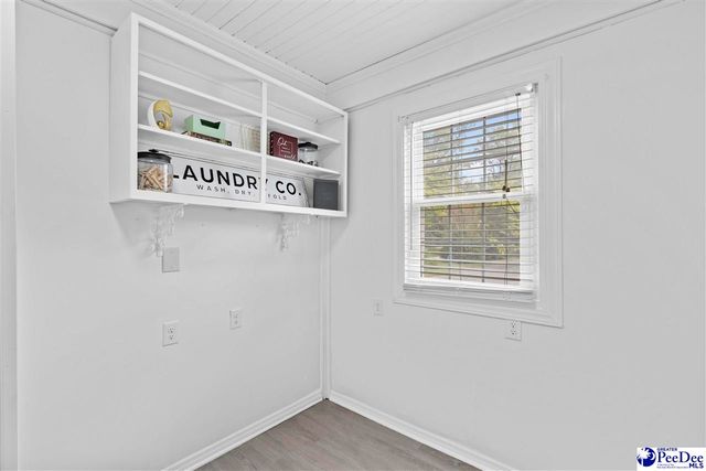 1500 W Carolina Ave, Hartsville, SC 29550