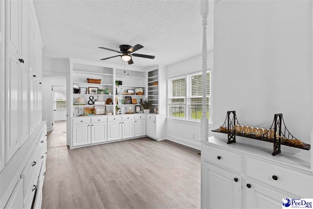 1500 W Carolina Ave, Hartsville, SC 29550