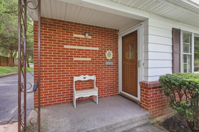 3059 Troehler Road, Springfield, OH 45505