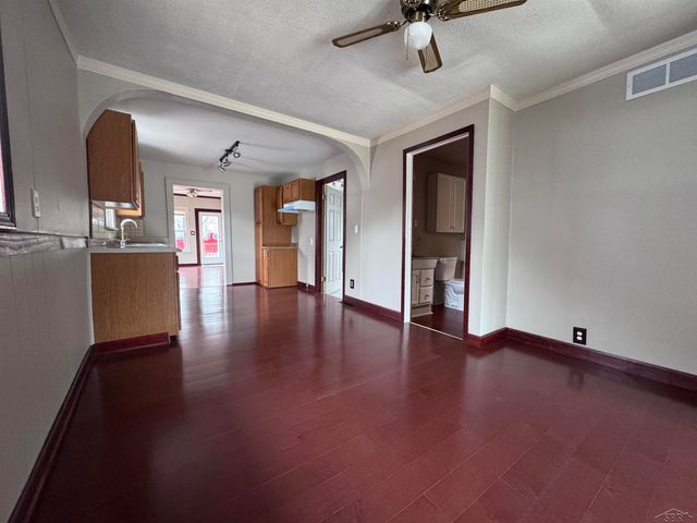 1904 James Street, Essexville, MI 48732