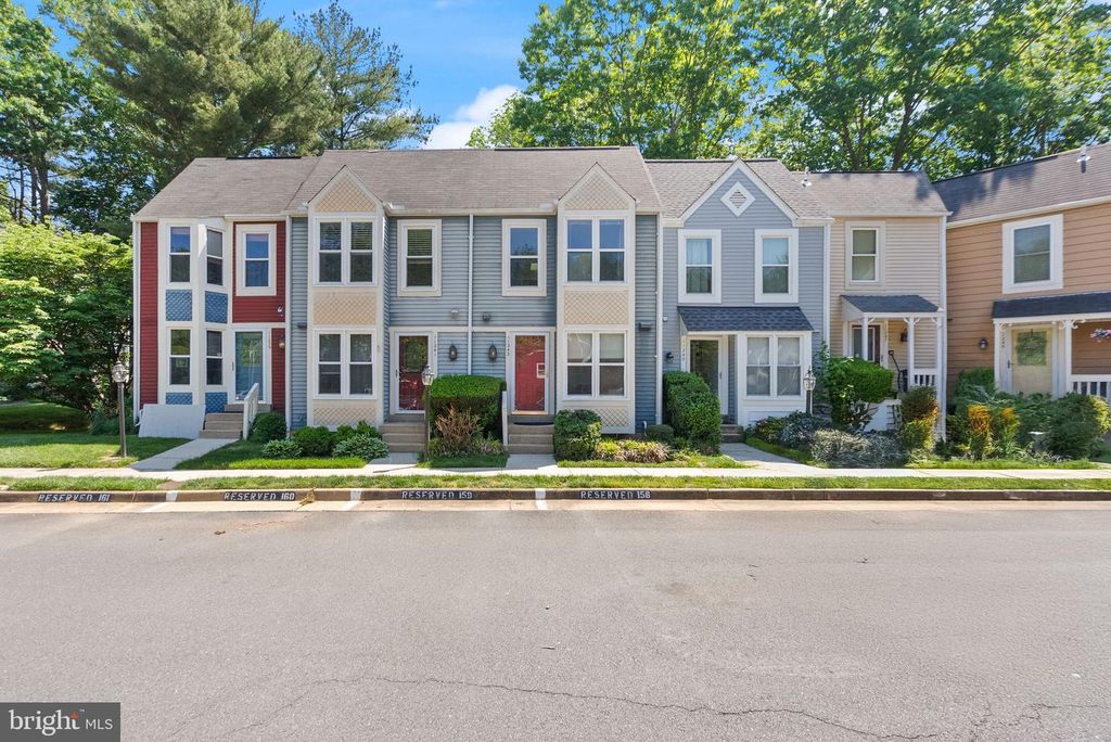 11243 SILENTWOOD LN, Reston, VA 20191
