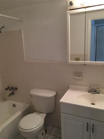 1812 E Oakland Park Boulevard 33, Oakland Park, FL 33306