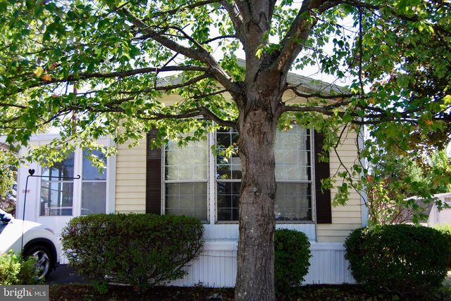 1 MEADOW RUN PL, Harrisburg, PA 17112