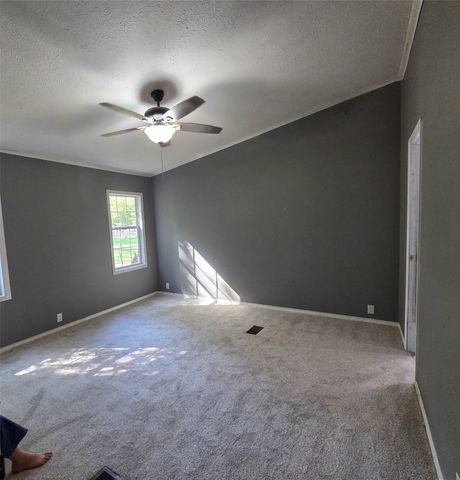 15810 S 3rd Street, Scurry, TX 75158