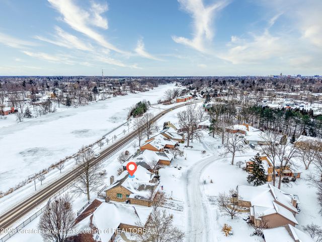 3612 Muirfield Drive, Lansing, MI 48911