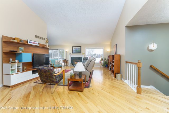 3612 Muirfield Drive, Lansing, MI 48911