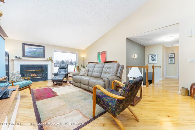 3612 Muirfield Drive, Lansing, MI 48911